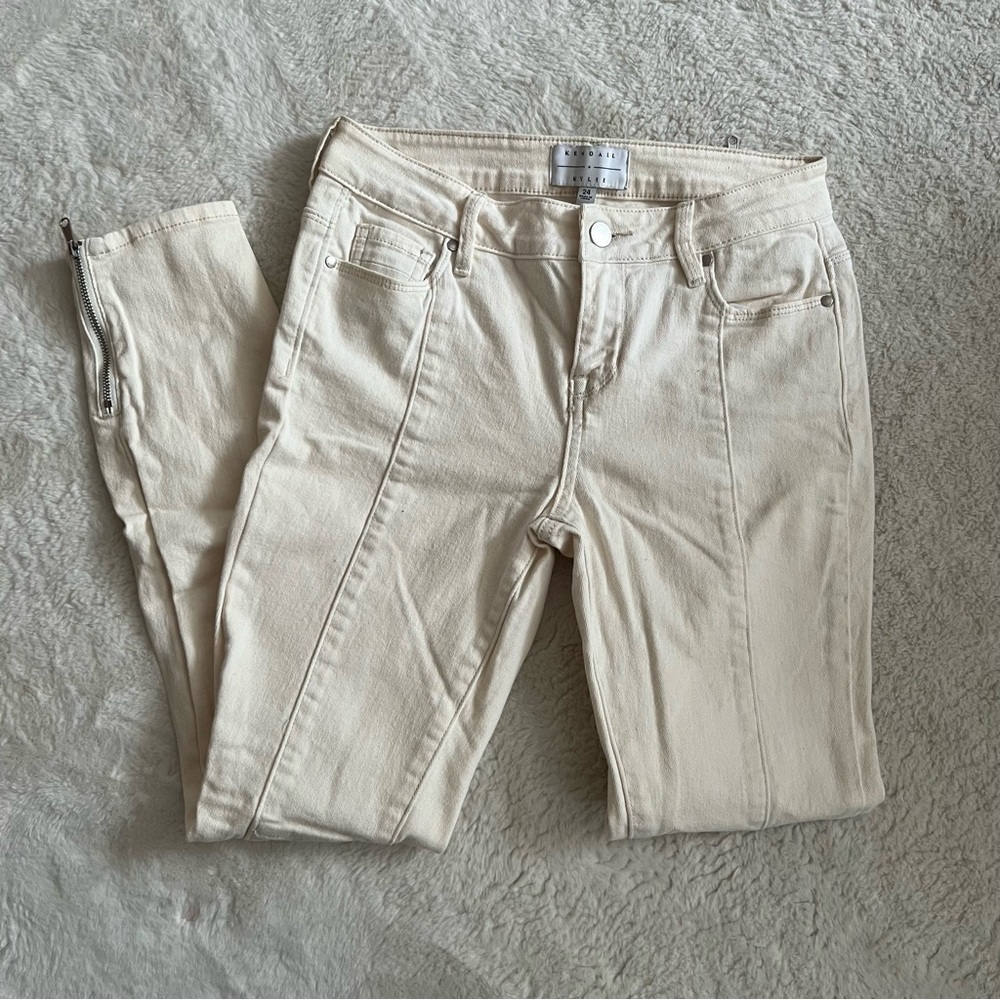 Kendall & Kylie Off-White Skinny Jeans